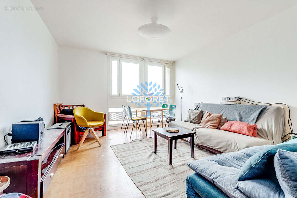 Appartement à PARIS-20E