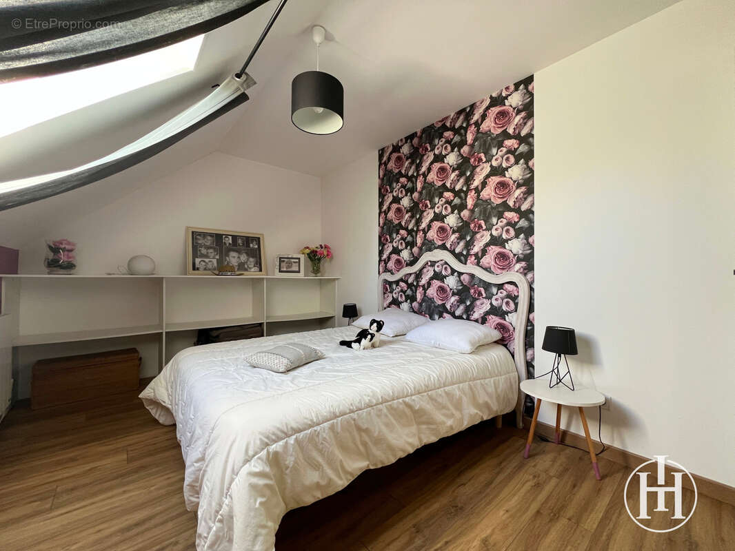 Maison à LA GROUTTE