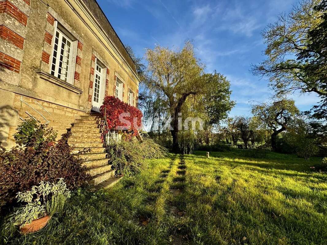 Maison à AVALLON