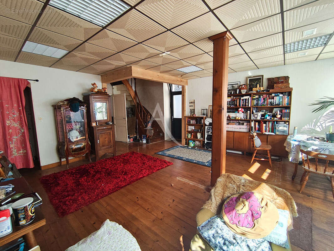 Maison coeur de ville avec potentiel - photo 3