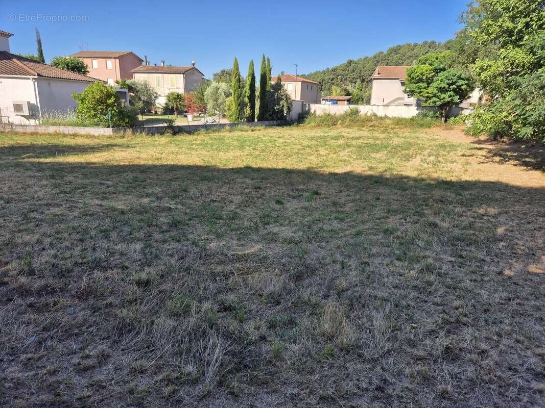 Terrain à LAVAL-PRADEL