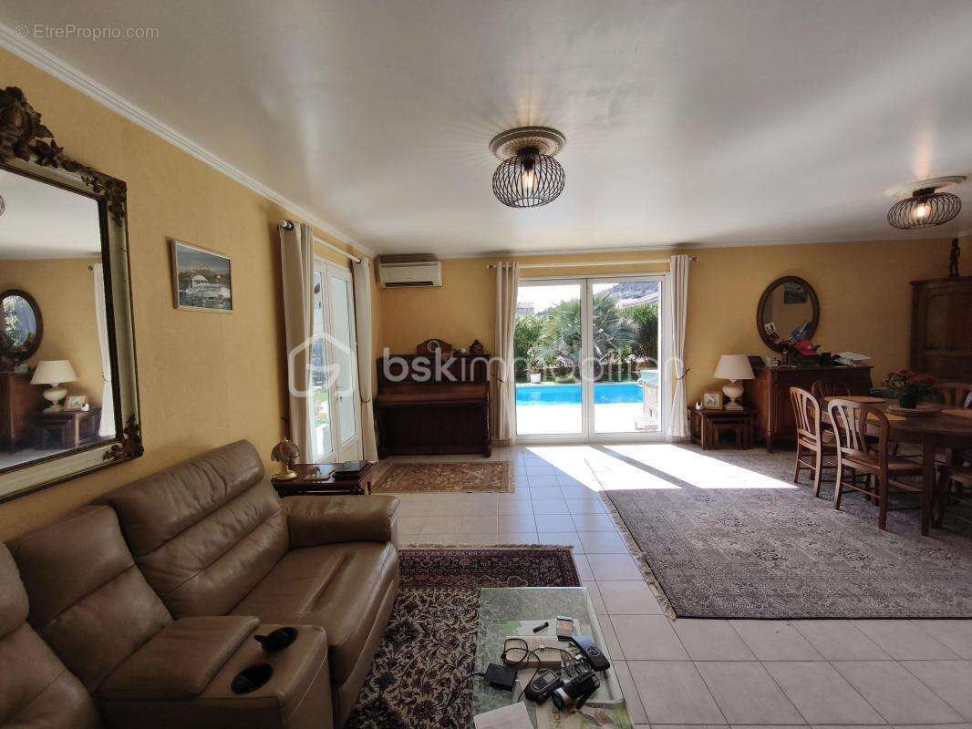 Maison à VILLENEUVE