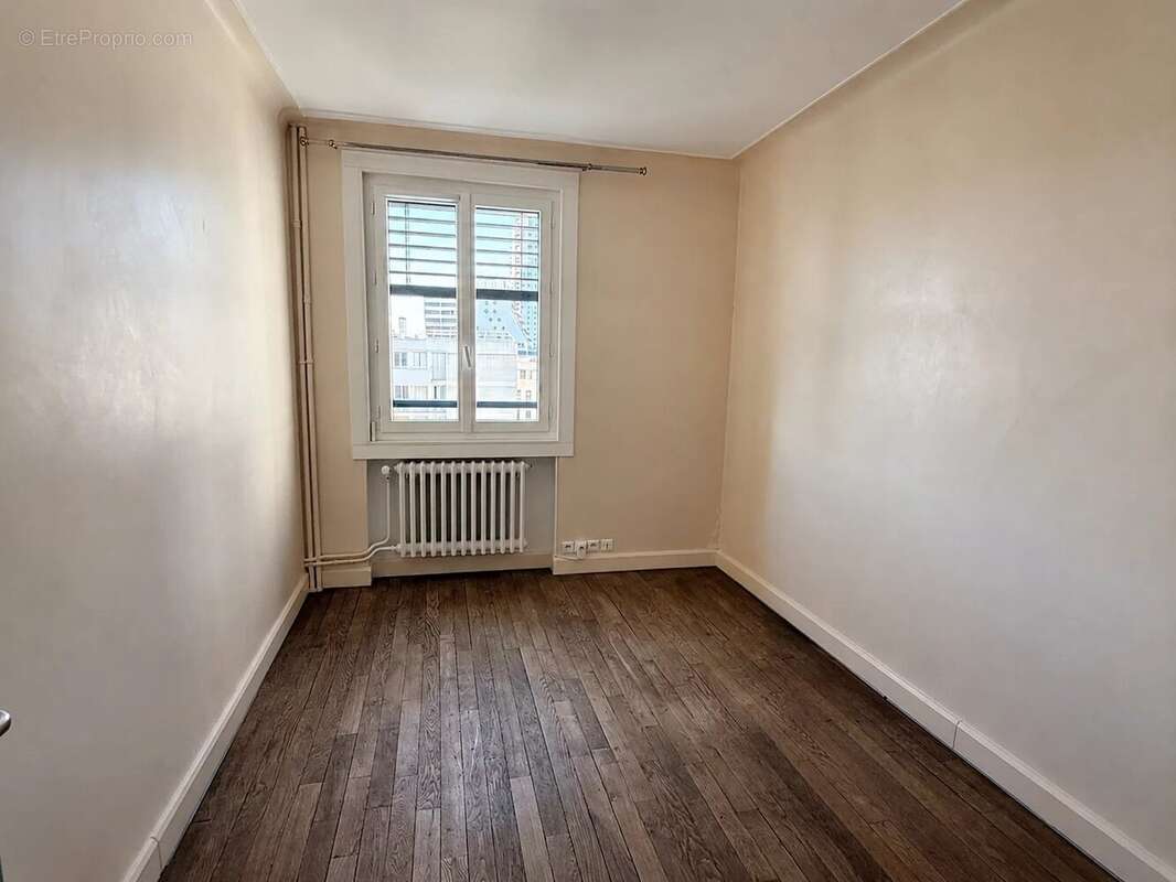 Appartement à PARIS-19E