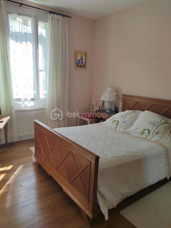 Maison à ARGENTON-SUR-CREUSE