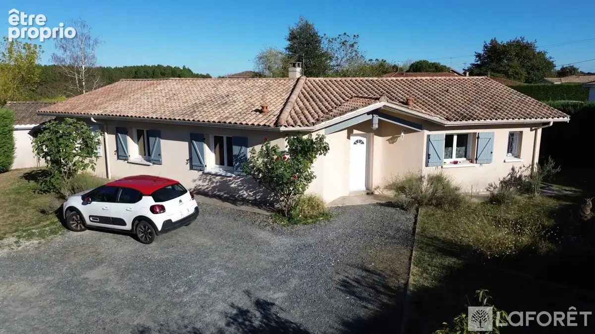 Maison rénovée avec piscine, 4 chambres et jardin clos - photo 17