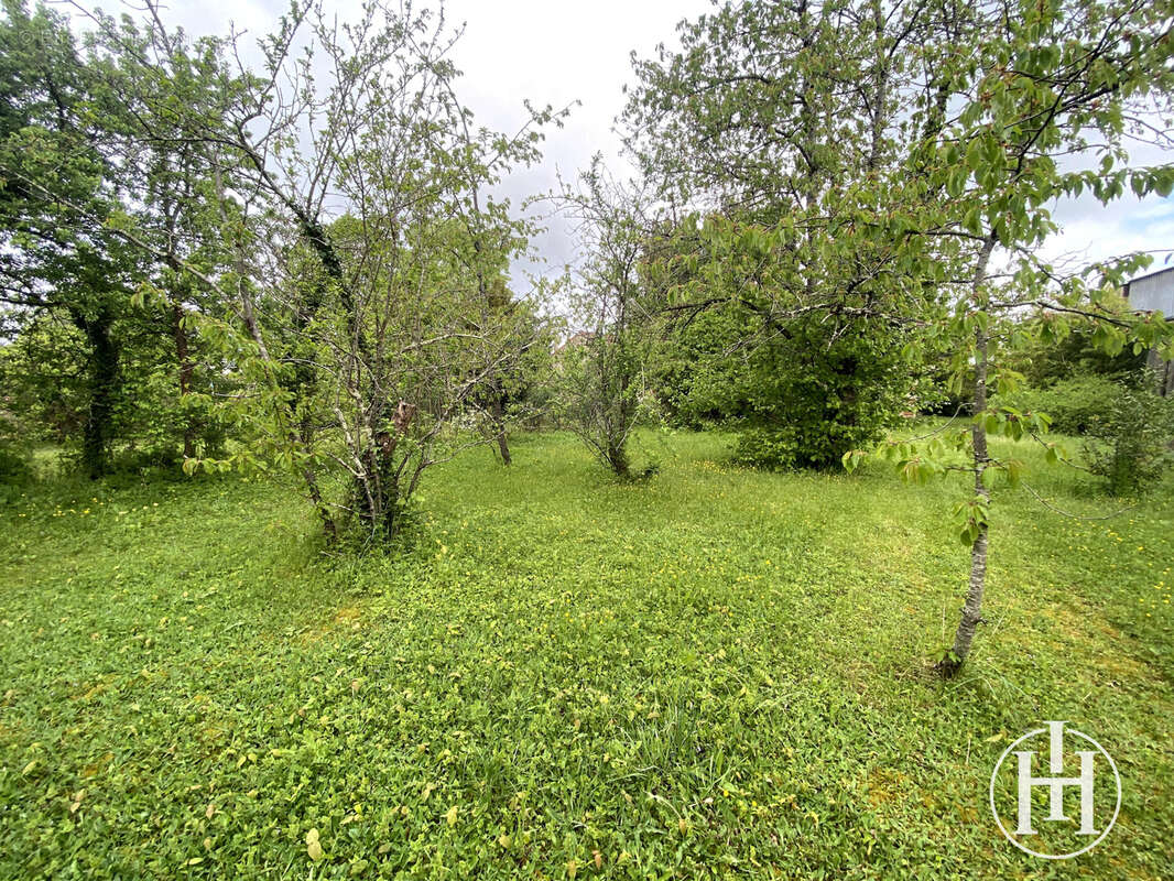 Maison à BRUERE-ALLICHAMPS