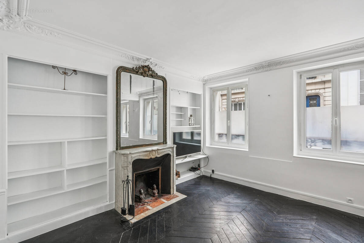 Appartement à PARIS-9E