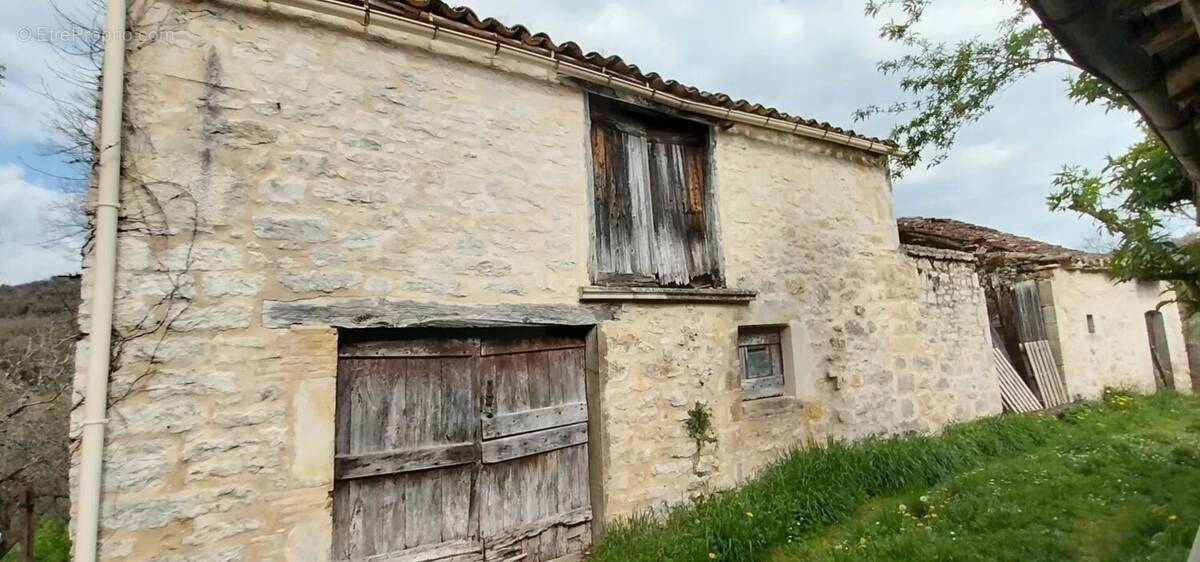 Maison à CAZALS