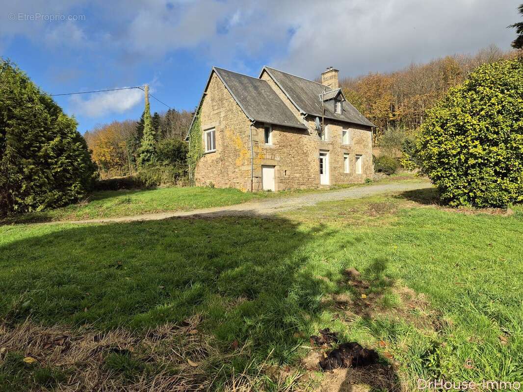 Maison à SAINT-POIS