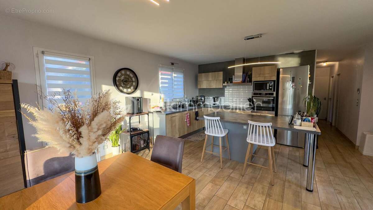 Maison à VEYRE-MONTON