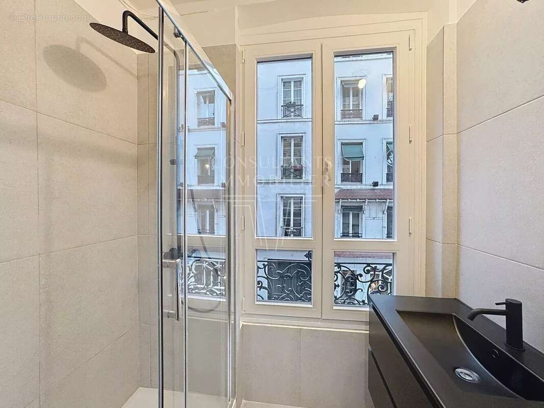 Appartement à PARIS-9E