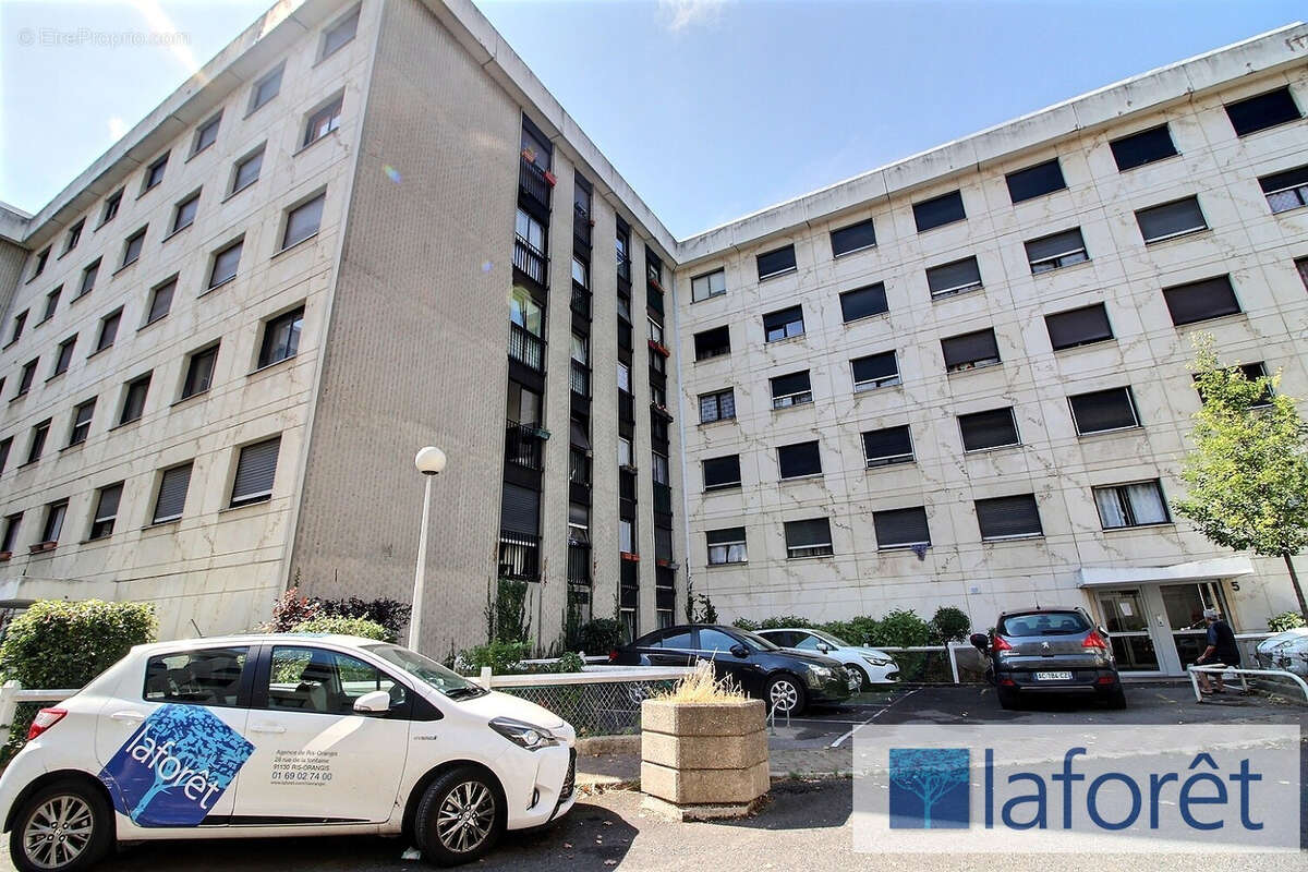 Appartement à GRIGNY