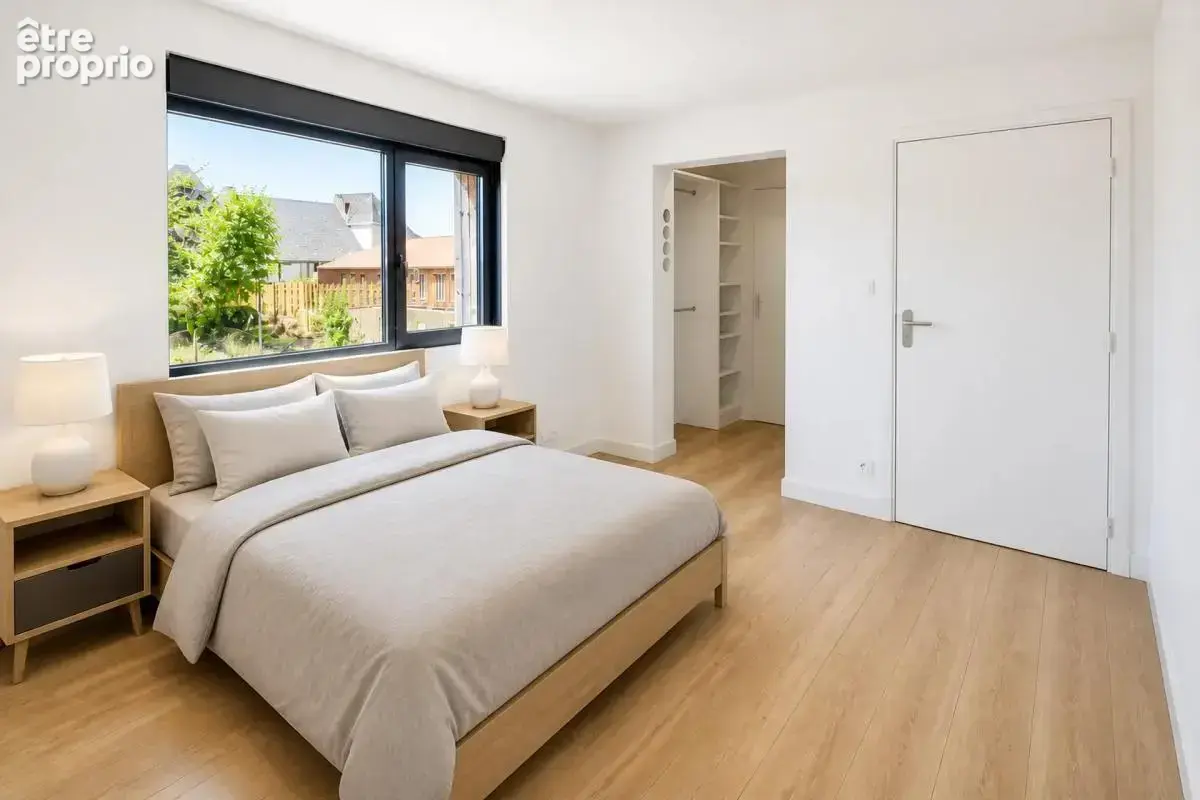 Appartement récent et climatisé de 5 pièces de 210 m² à Ruaudin - photo 7