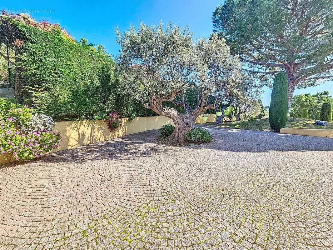 Maison à CAGNES-SUR-MER