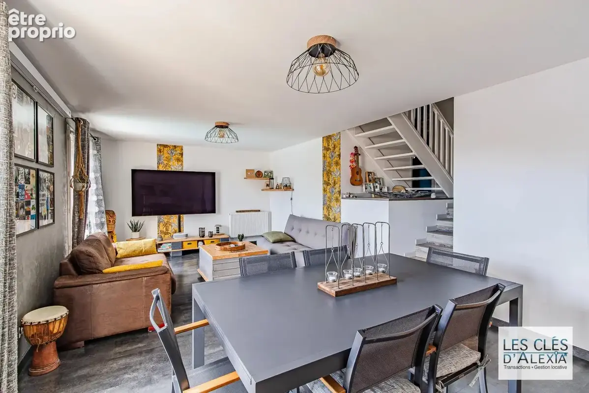 Belle maison de village – 4 chambres – terrasse – garage – irigny centre - photo 3