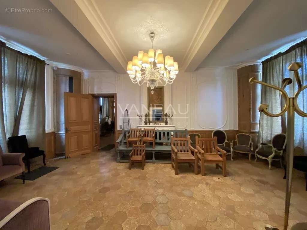 Maison à CHATELLERAULT