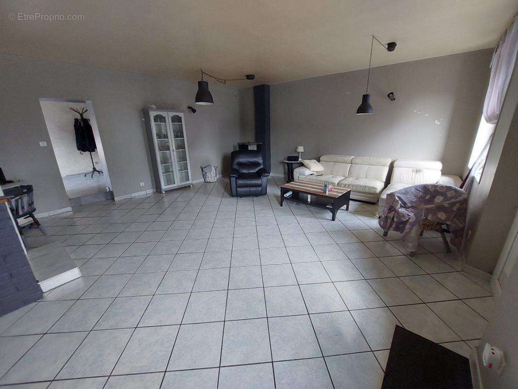 Maison à LESQUIELLES-SAINT-GERMAIN