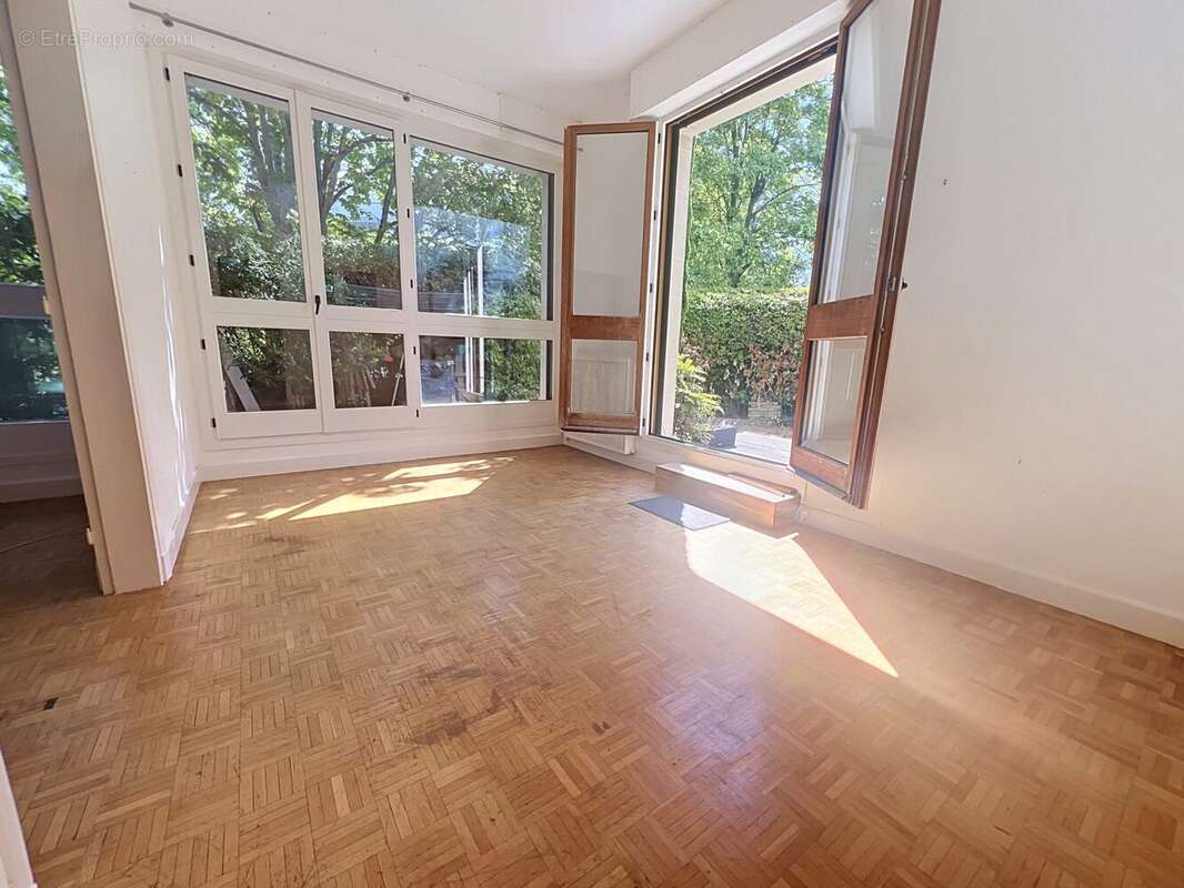 Appartement 70 m² à Garches  - photo 5