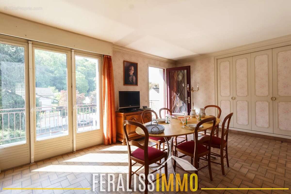 Maison à VAUX-SUR-SEINE
