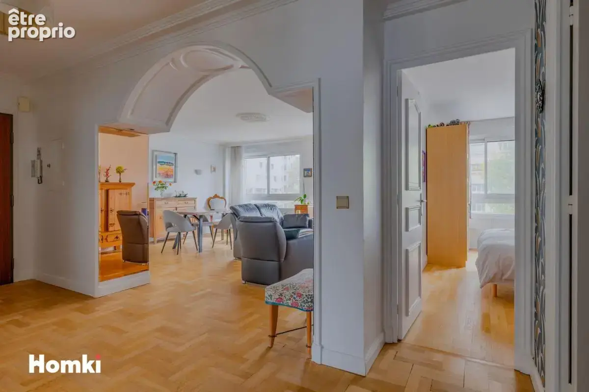 Appartement T3 de 89 m² à Lyon 69006, Rue Garibaldi - photo 1