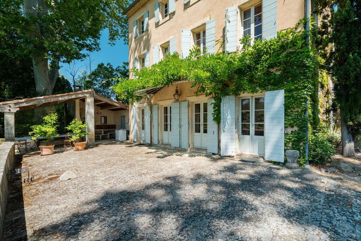 Maison à CADENET