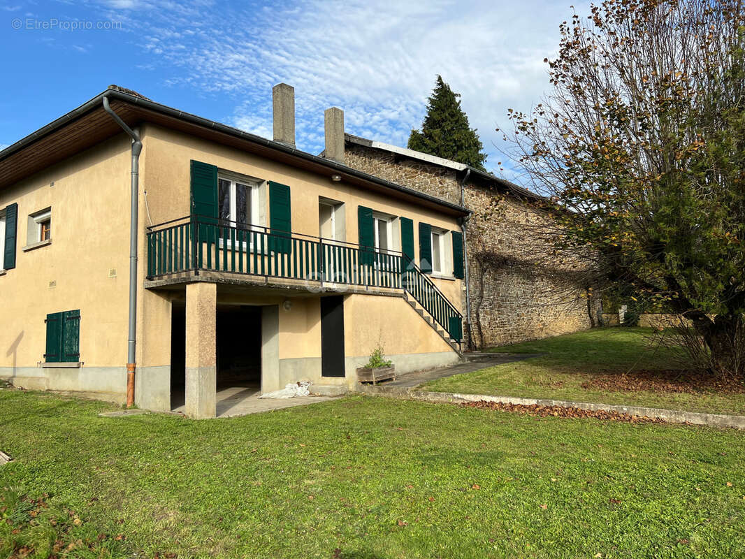 Maison à ORADOUR-SUR-VAYRES