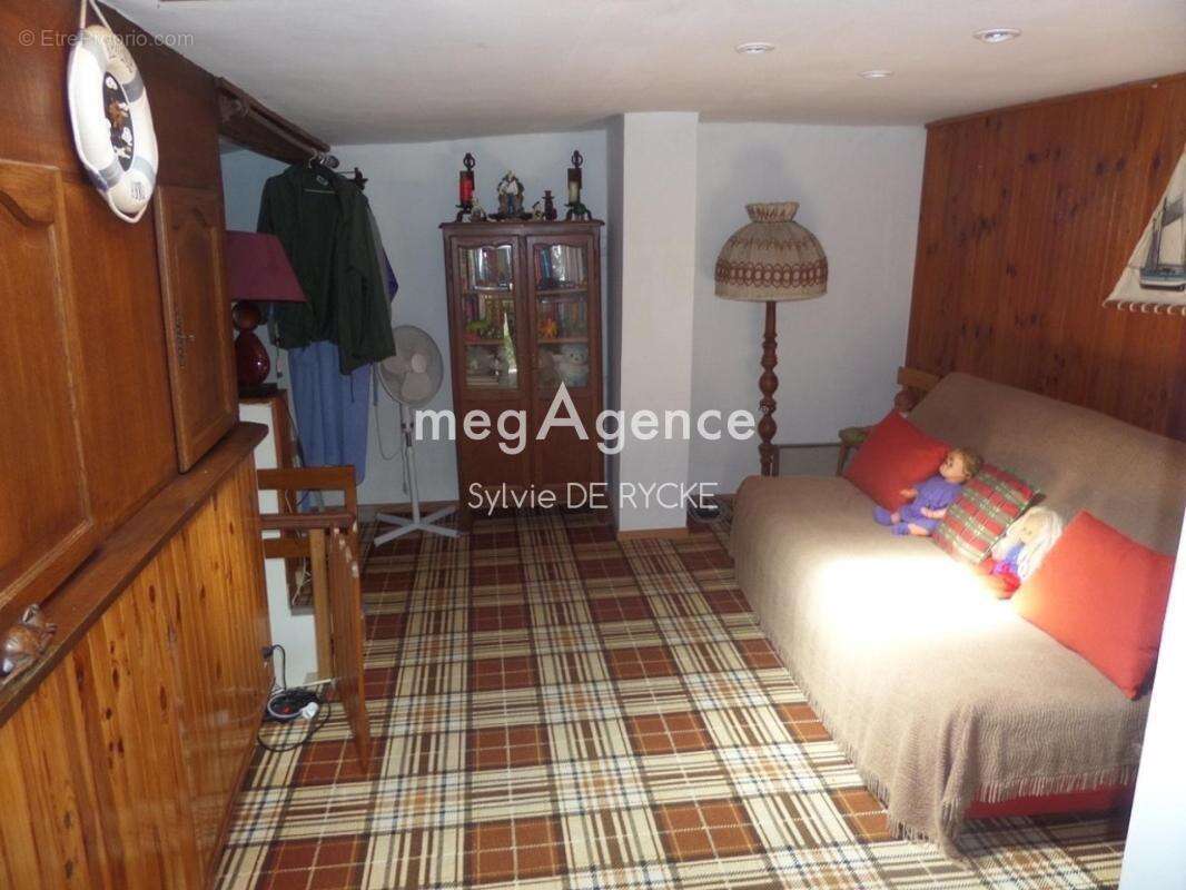 Maison à PONT-SUR-YONNE