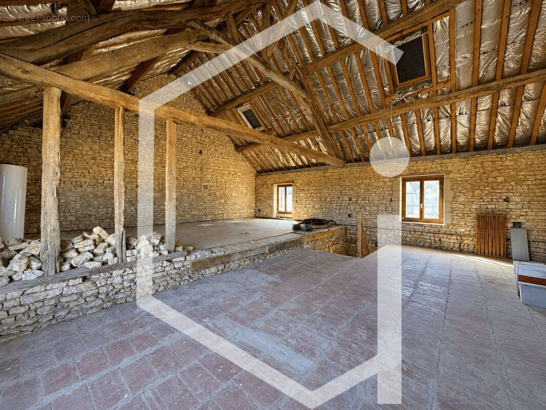 Maison à ALLIGNY-COSNE