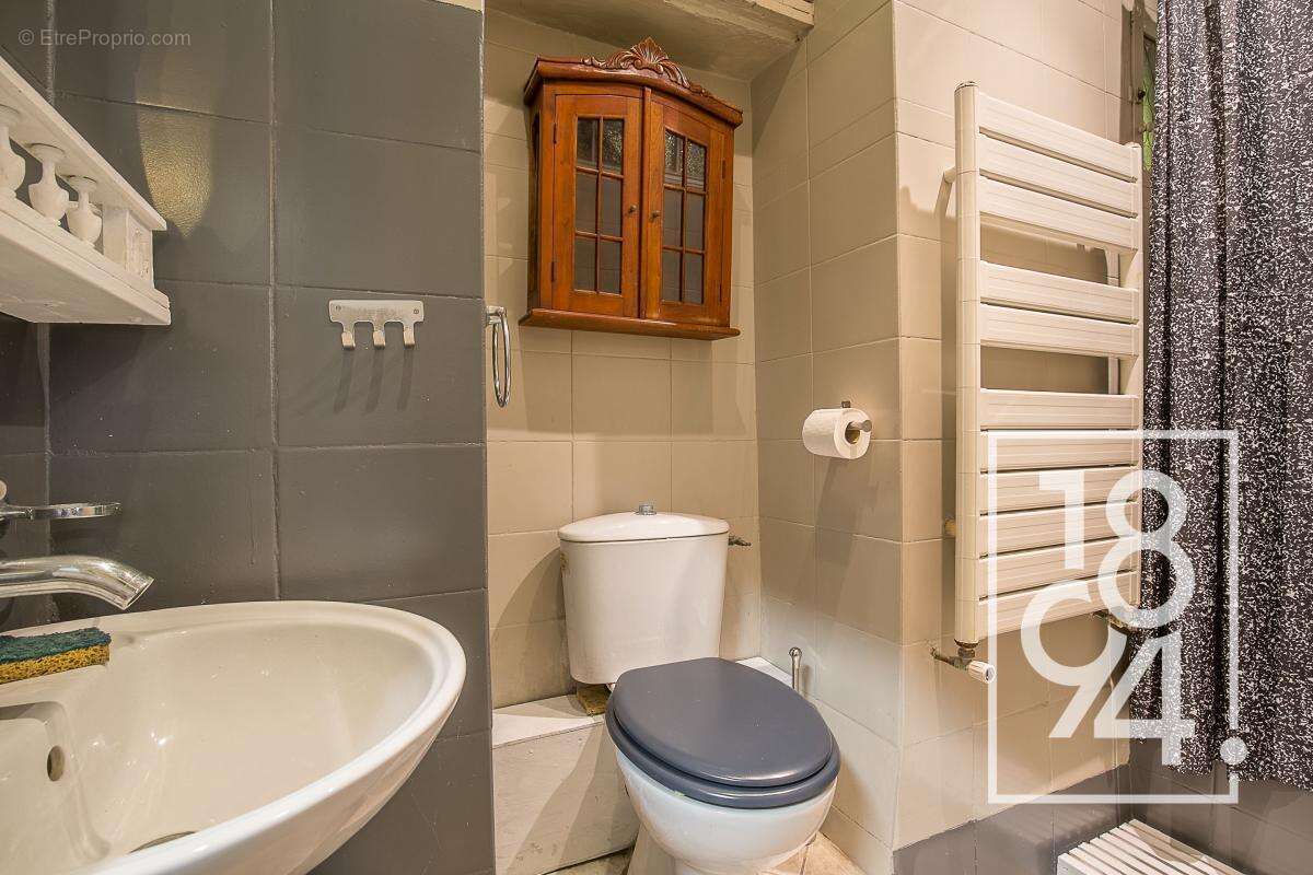 Appartement à MARSEILLE-7E