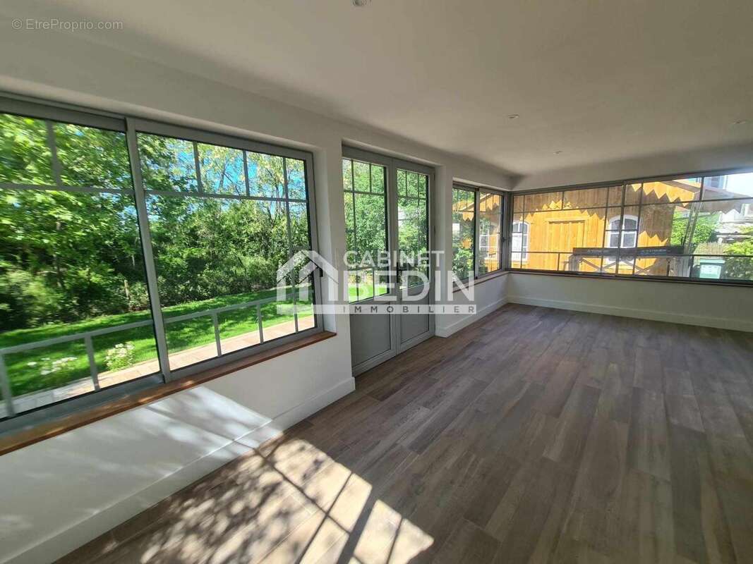 Maison à VILLENAVE-D&#039;ORNON