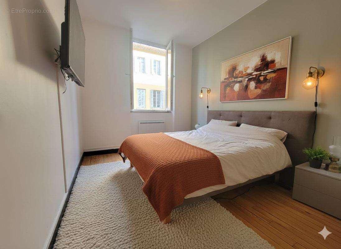 Appartement à L'ARBRESLE