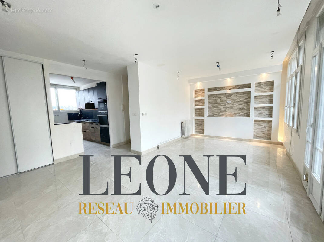 Appartement à OULLINS