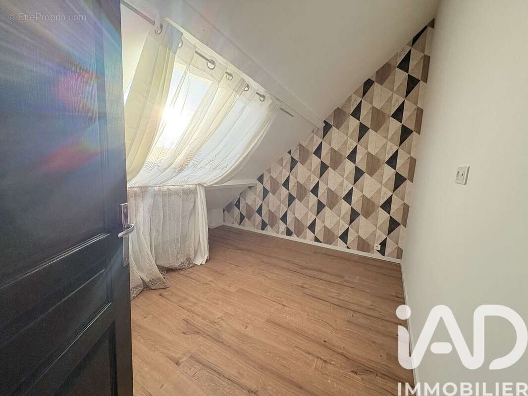 Photo 8 - Maison à LONGUE-JUMELLES