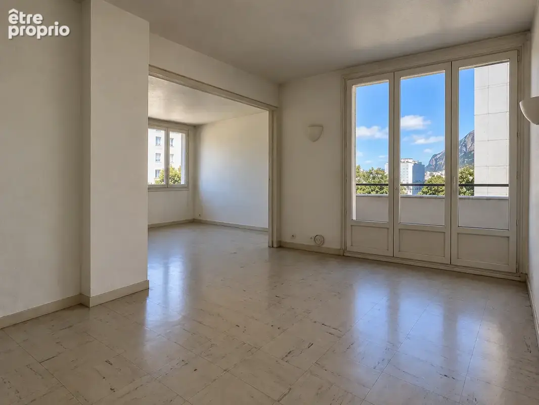 Exclusivité - T3 de 68m2 avec balcon (possibilité 3 chambres) - photo 1