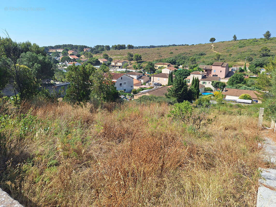 Terrain à bâtir de  877 m2  aux Pennes Mirabeau - photo 2