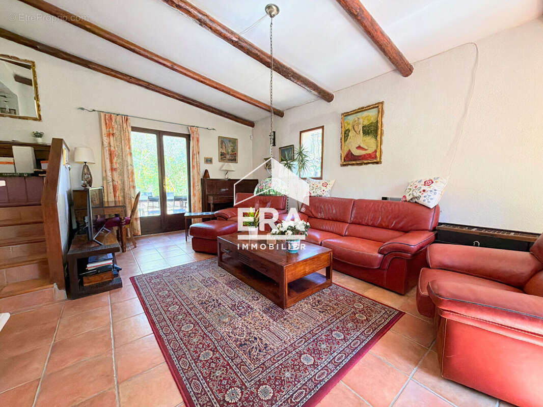 Maison à MIRABEAU