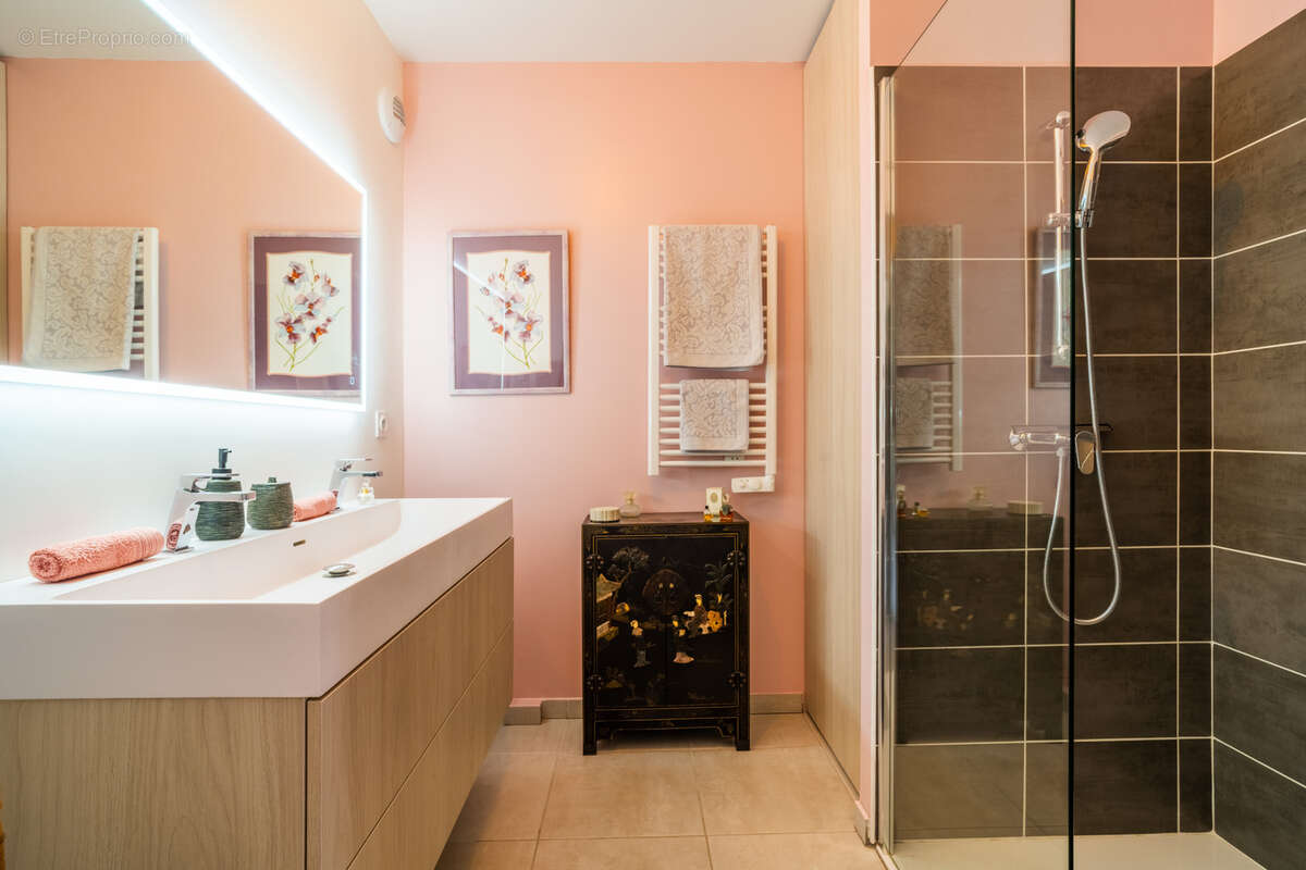 Appartement à SIX-FOURS-LES-PLAGES