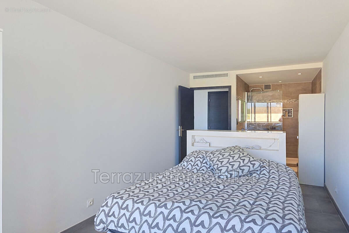 Appartement 57 m² à Antibes  - photo 5