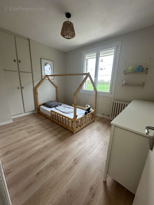 Maison à GRUGE-L'HOPITAL