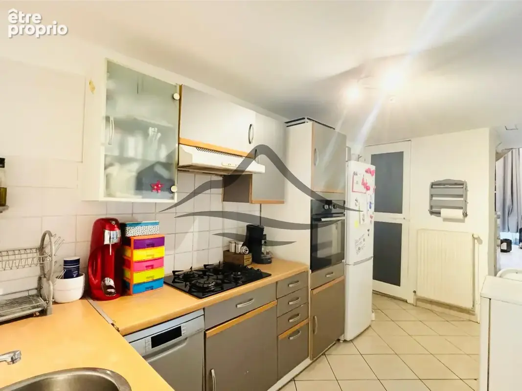 Maison de village atypique - 85m2 avec terrasse et stationnement à Barraux - photo 4