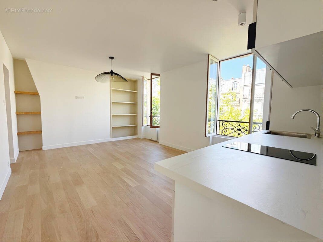 Appartement à PARIS-11E