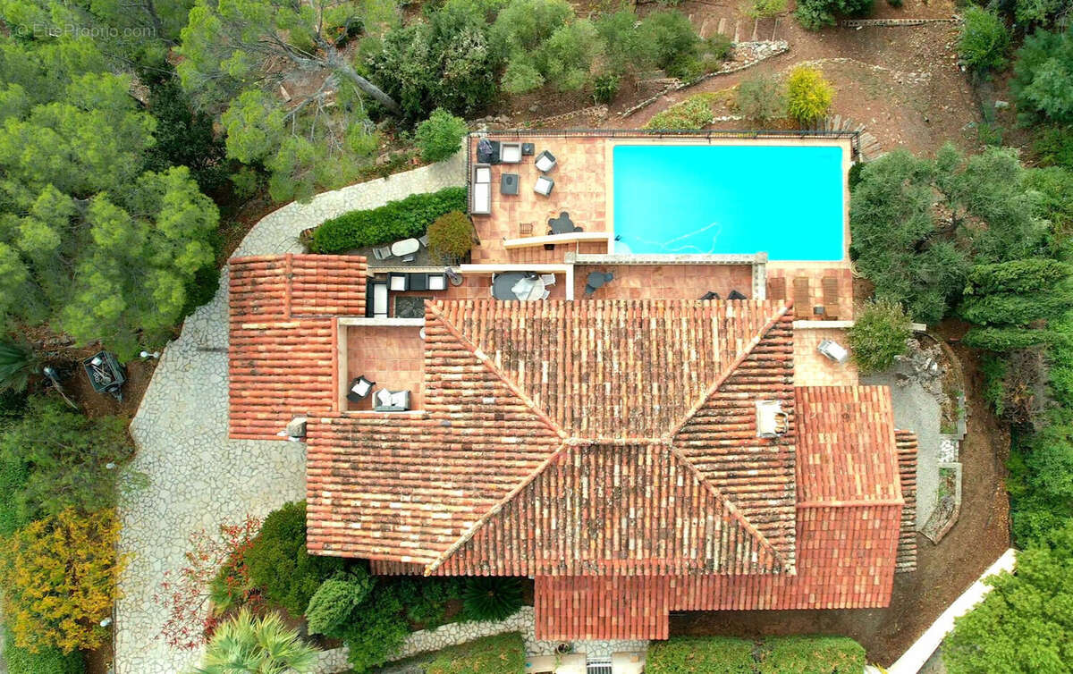 Maison à SAINT-RAPHAEL