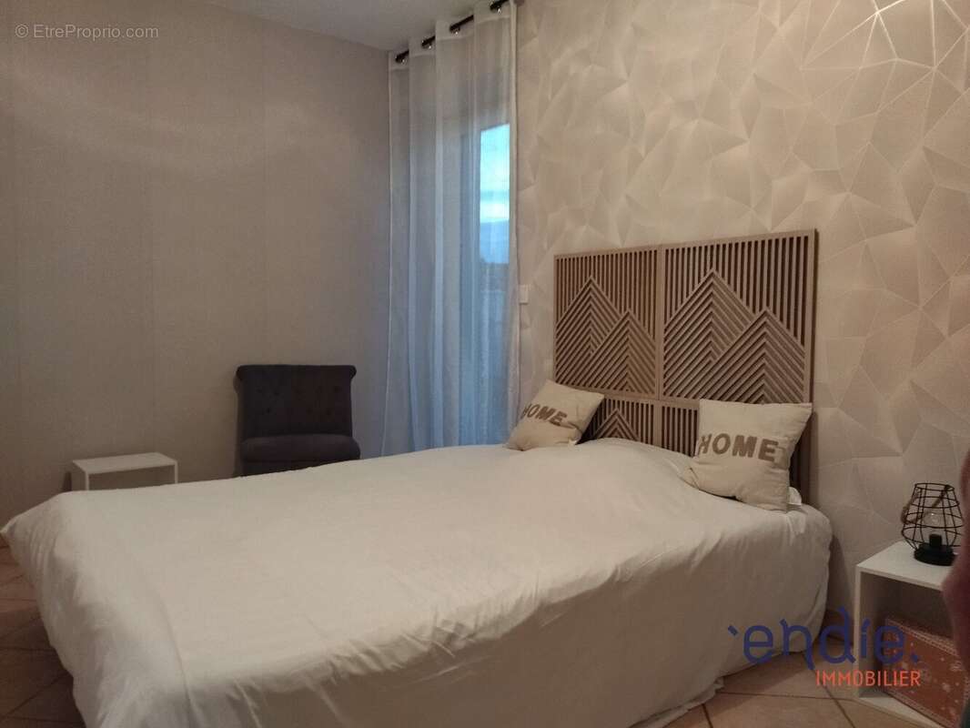 Maison à SAINT-SULPICE