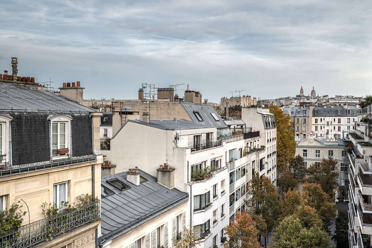 Appartement à PARIS-17E