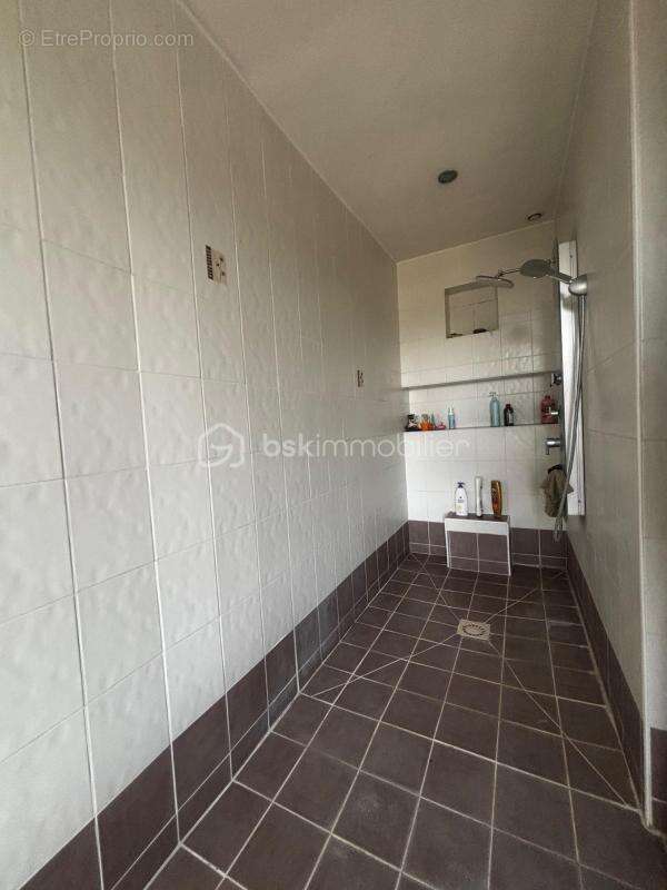  Charentaise de charme avec piscine et prestations haut de gamme – 217 m²  - photo 13