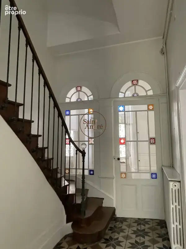 Maison 208 m² à Angouleme  - photo 3