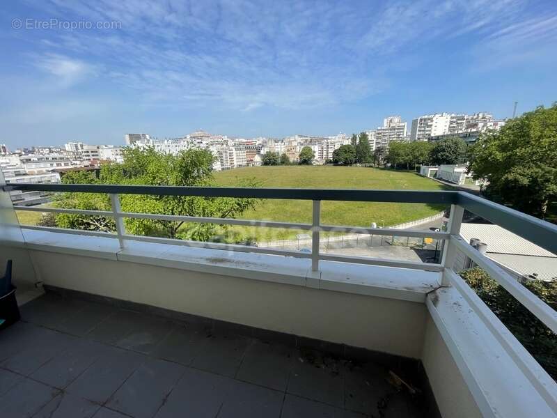 Appartement à PARIS-20E