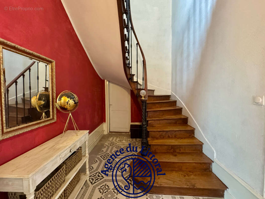 Maison à CORME-ROYAL