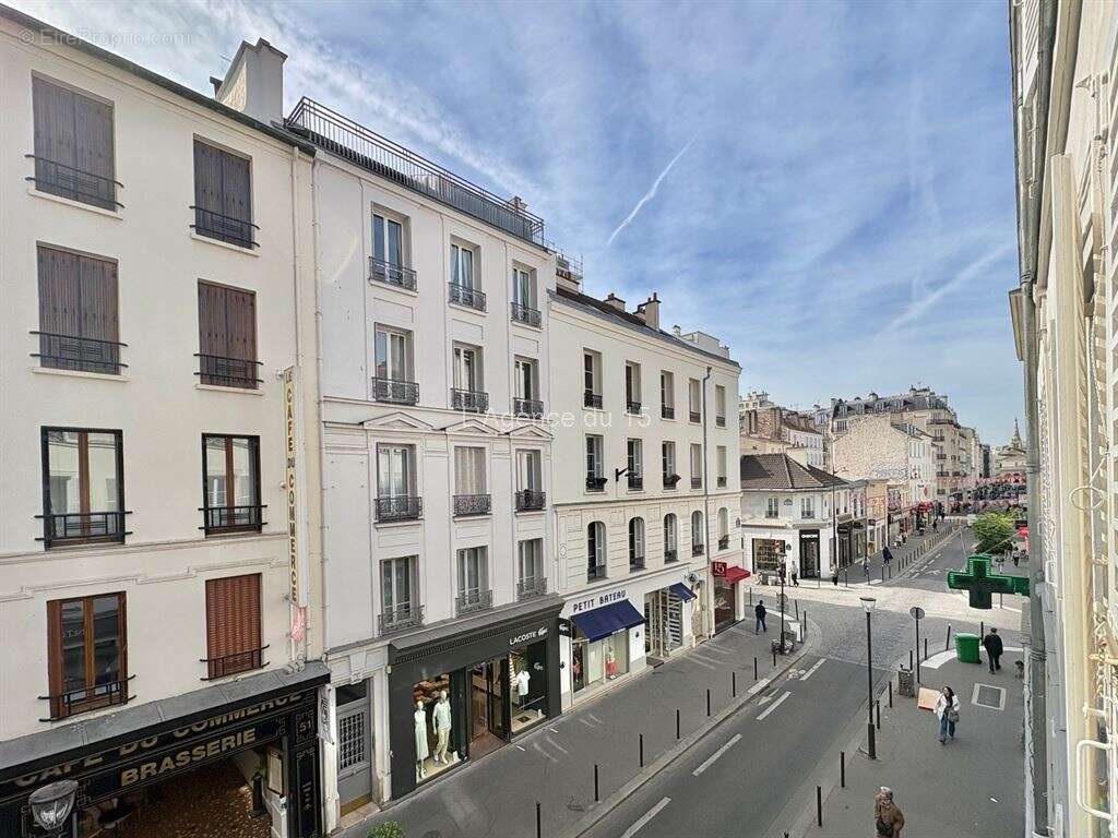 Appartement à PARIS-15E