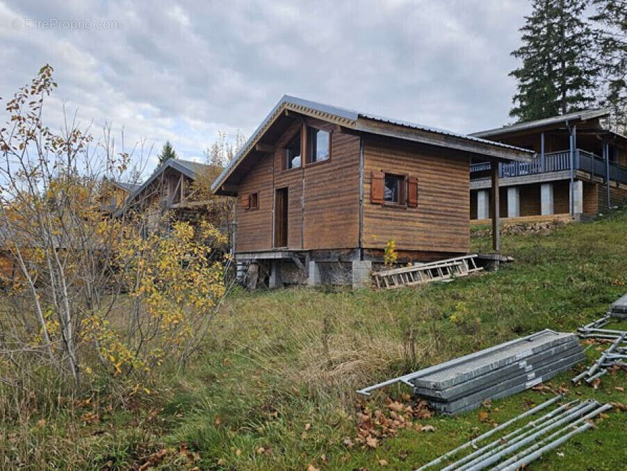 Maison à SAINT-LAURENT-EN-GRANDVAUX